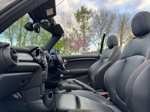 Mini Convertible 1.5 Cooper 2dr 4