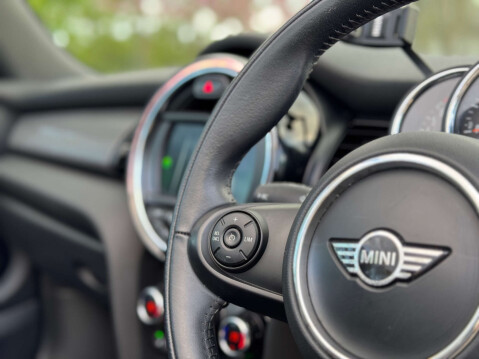 Mini Convertible 1.5 Cooper 2dr 25
