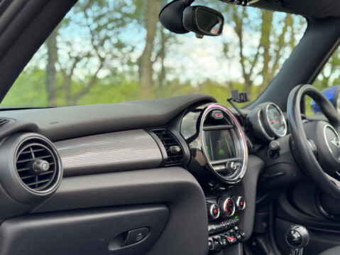 Mini Convertible 1.5 Cooper 2dr 34