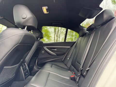 BMW 3 Series 3.0 340i M Sport Shadow Edition Auto 4dr 19
