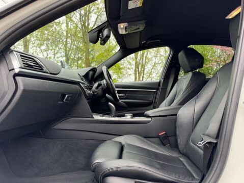 BMW 3 Series 3.0 340i M Sport Shadow Edition Auto 4dr 29