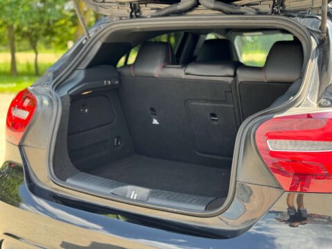 Mercedes-Benz A Class 2.1 A 200 D AMG Line Premium Auto 5dr 27