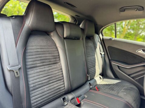 Mercedes-Benz A Class 2.1 A 200 D AMG Line Premium Auto 5dr 29