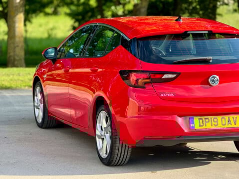 Vauxhall Astra 1.4 Astra SRi Nav T 5dr 19