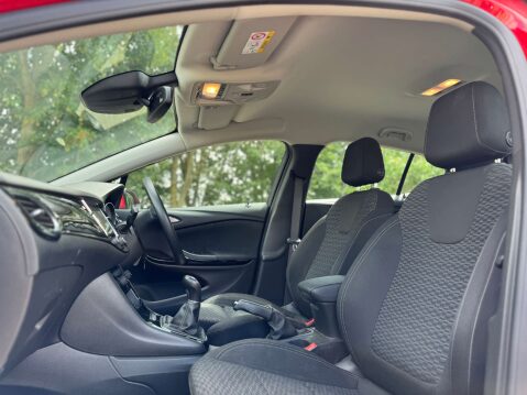 Vauxhall Astra 1.4 Astra SRi Nav T 5dr 4