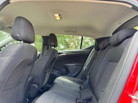 Vauxhall Astra 1.4 Astra SRi Nav T 5dr 10