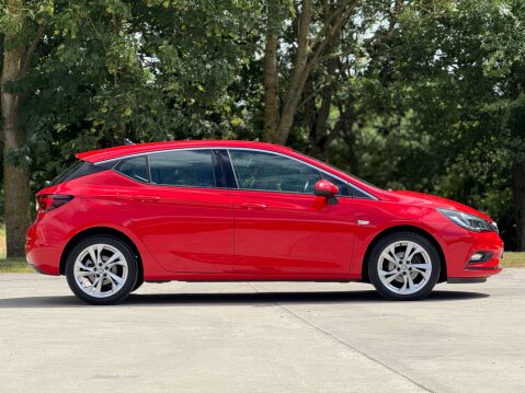 Vauxhall Astra 1.4 Astra SRi Nav T 5dr 17
