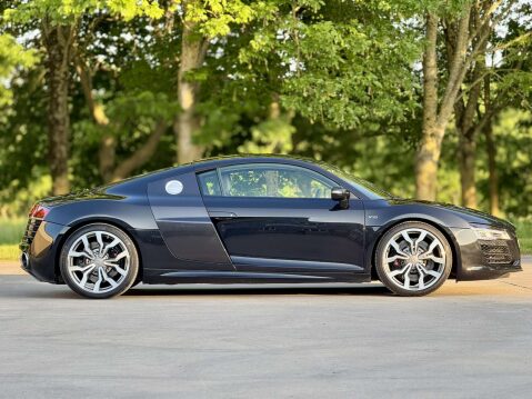 Audi R8 5.2 R8 Quattro V10 Semi-Auto 4WD 2dr 27