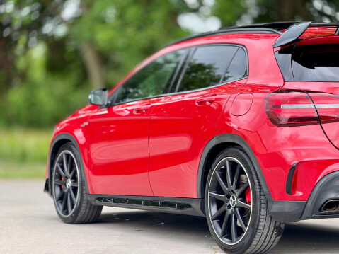 Mercedes-Benz GLA 2.0 GLA45 AMG 4Matic Auto 4WD 5dr 41