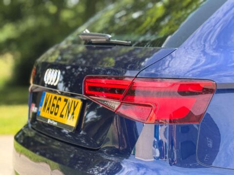 Audi A3 2.0 S3 TFSI Quattro Semi-Auto 4WD 3dr 44