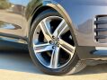 Land Rover Discovery 3.0 Discovery R-Dynamic HSE D MHEV Auto 4WD 5dr 8