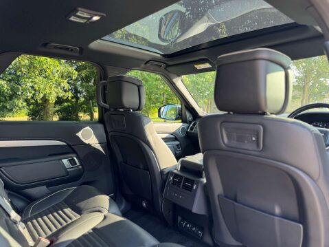 Land Rover Discovery 3.0 Discovery R-Dynamic HSE D MHEV Auto 4WD 5dr 15