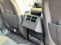 Land Rover Discovery 3.0 Discovery R-Dynamic HSE D MHEV Auto 4WD 5dr 22