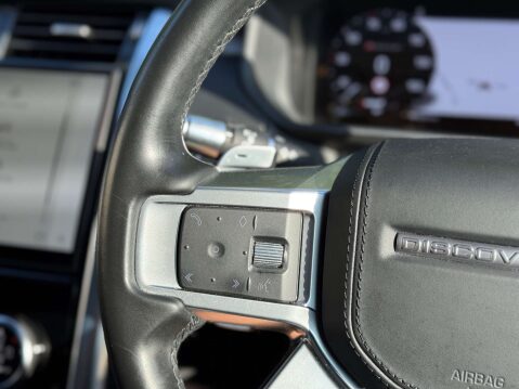 Land Rover Discovery 3.0 Discovery R-Dynamic HSE D MHEV Auto 4WD 5dr 30