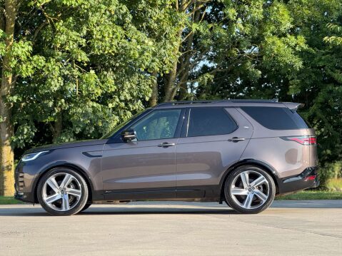 Land Rover Discovery 3.0 Discovery R-Dynamic HSE D MHEV Auto 4WD 5dr 42
