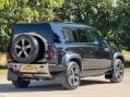 Land Rover Defender 3.0 Defender X-Dynamic HSE D MHEV A 4WD 5dr 9