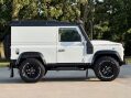 Land Rover Defender 2.2 Defender 90 XS Hard Top TD 4WD 5dr 41