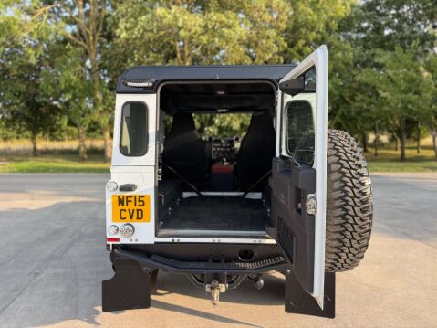 Land Rover Defender 2.2 Defender 90 XS Hard Top TD 4WD 5dr 49