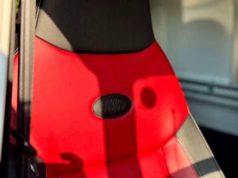 Land Rover Defender 2.2 Defender 90 XS Hard Top TD 4WD 5dr 6