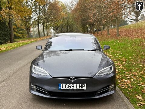 Tesla Model S (Dual Motor) Performance 7