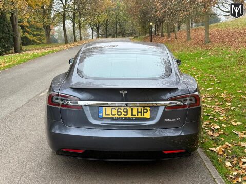Tesla Model S (Dual Motor) Performance 8