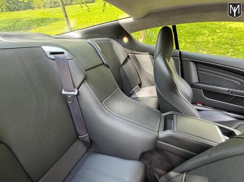 Aston Martin DBS 6.0 V12 111