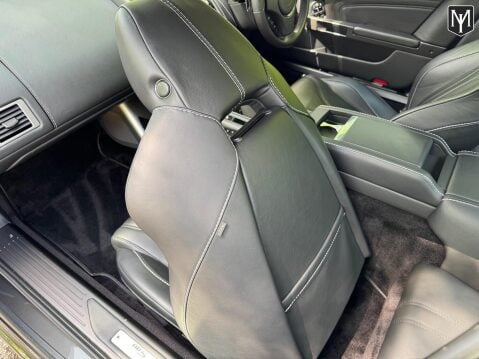 Aston Martin DBS 6.0 V12 130