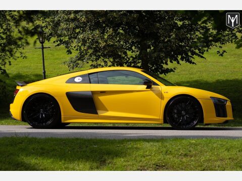 Audi R8 V10 PLUS QUATTRO 2