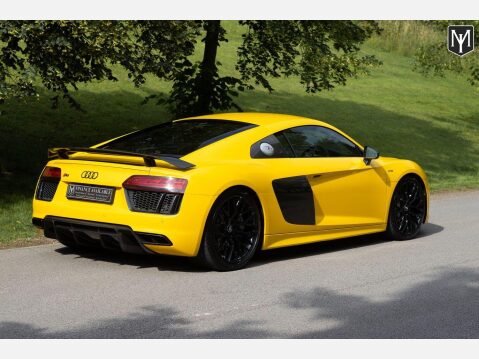Audi R8 V10 PLUS QUATTRO 3