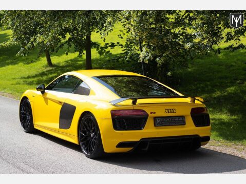 Audi R8 V10 PLUS QUATTRO 6