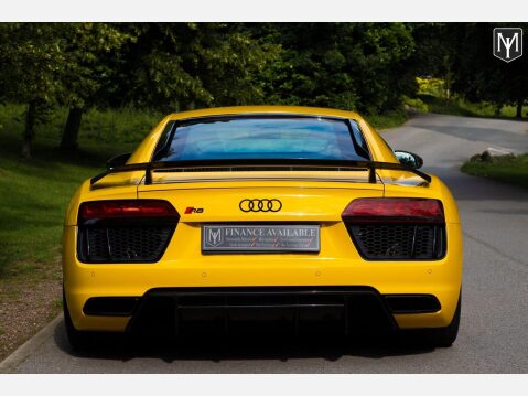 Audi R8 V10 PLUS QUATTRO 8
