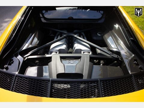 Audi R8 V10 PLUS QUATTRO 11
