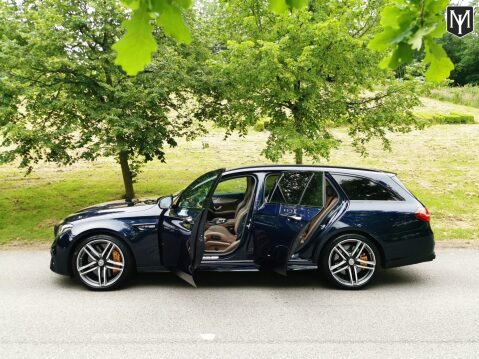 Mercedes-Benz E Class 4.0 E63 V8 BiTurbo AMG S 77