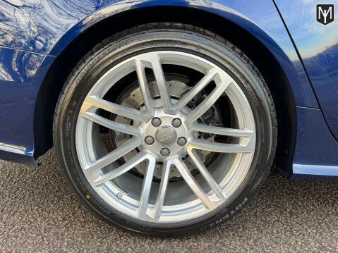 Audi RS6 4.0 TFSI V8 10