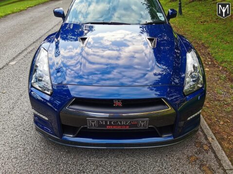 Nissan GT-R PREMIUM EDITION 24