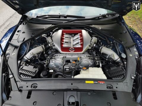 Nissan GT-R PREMIUM EDITION 25