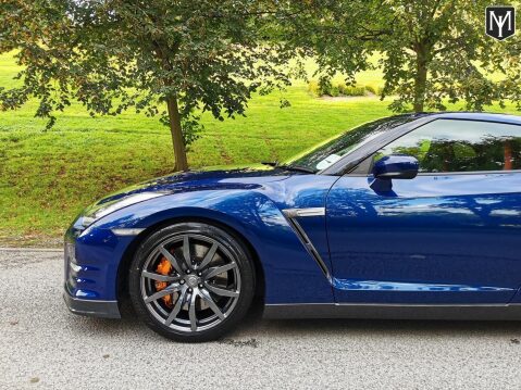 Nissan GT-R PREMIUM EDITION 40