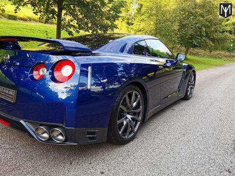 Nissan GT-R PREMIUM EDITION 48