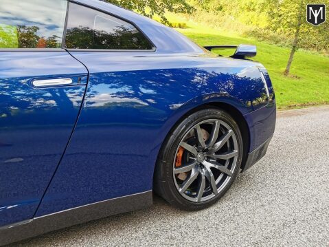 Nissan GT-R PREMIUM EDITION 54