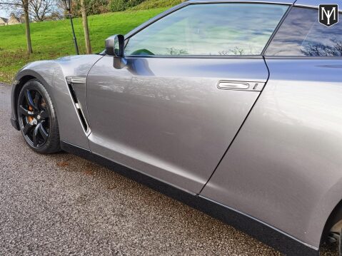 Nissan GT-R BLACK EDITION 51