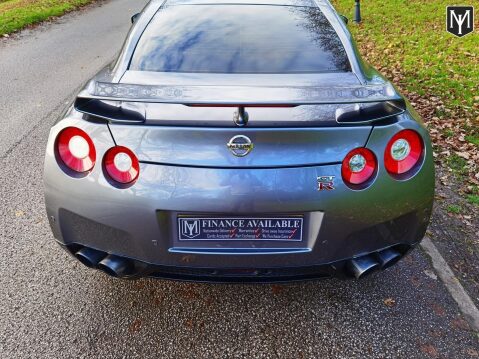 Nissan GT-R BLACK EDITION 28