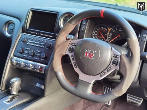 Nissan GT-R BLACK EDITION 84