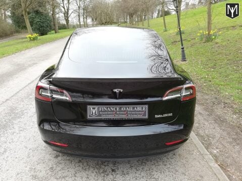Tesla Model 3 Performance 9