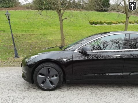 Tesla Model 3 Performance 39