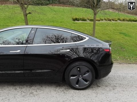 Tesla Model 3 Performance 40