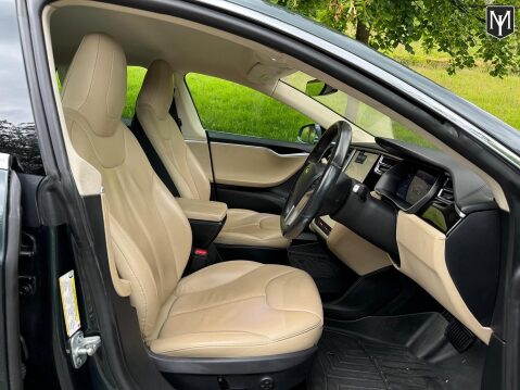 Tesla Model S 85 11