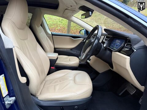 Tesla Model S P85D (Dual Motor) 13