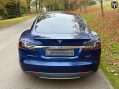 Tesla Model S P85D (Dual Motor) 8