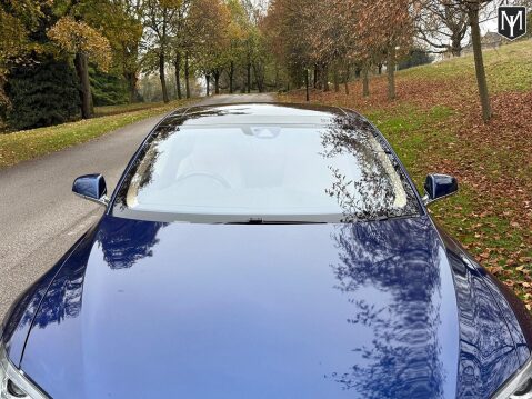 Tesla Model S P85D (Dual Motor) 22
