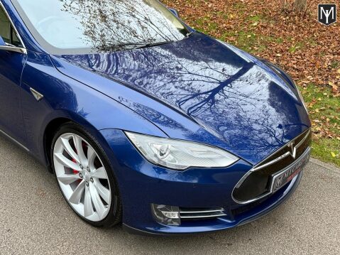 Tesla Model S P85D (Dual Motor) 31